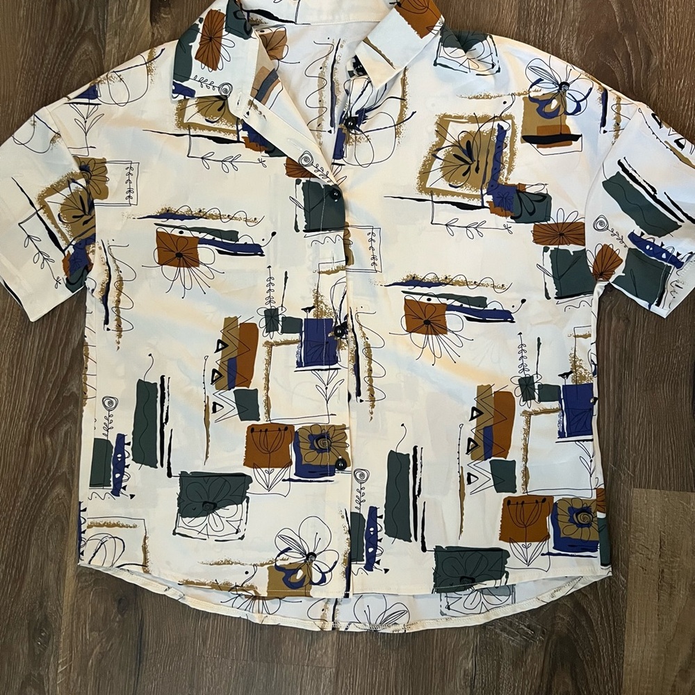 SHEIN Women’s Button-up Abstract Print Shirt, size Small